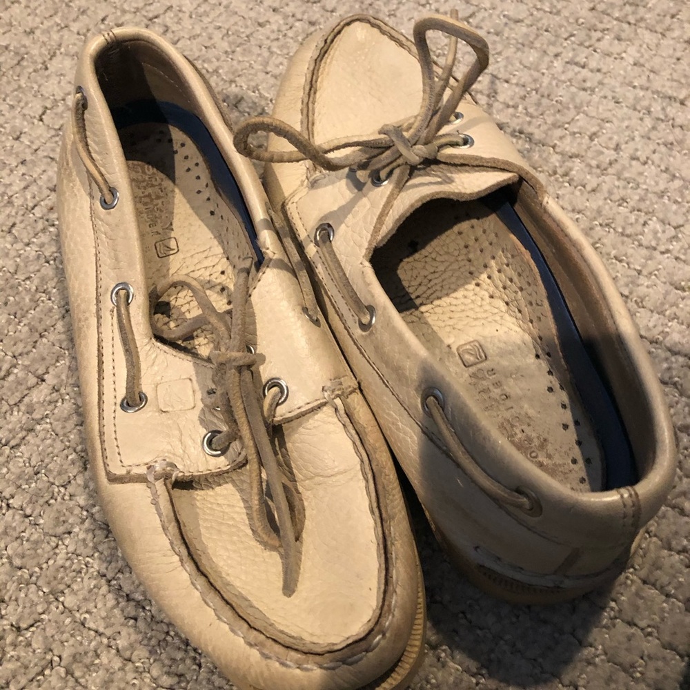 White Sperry’s